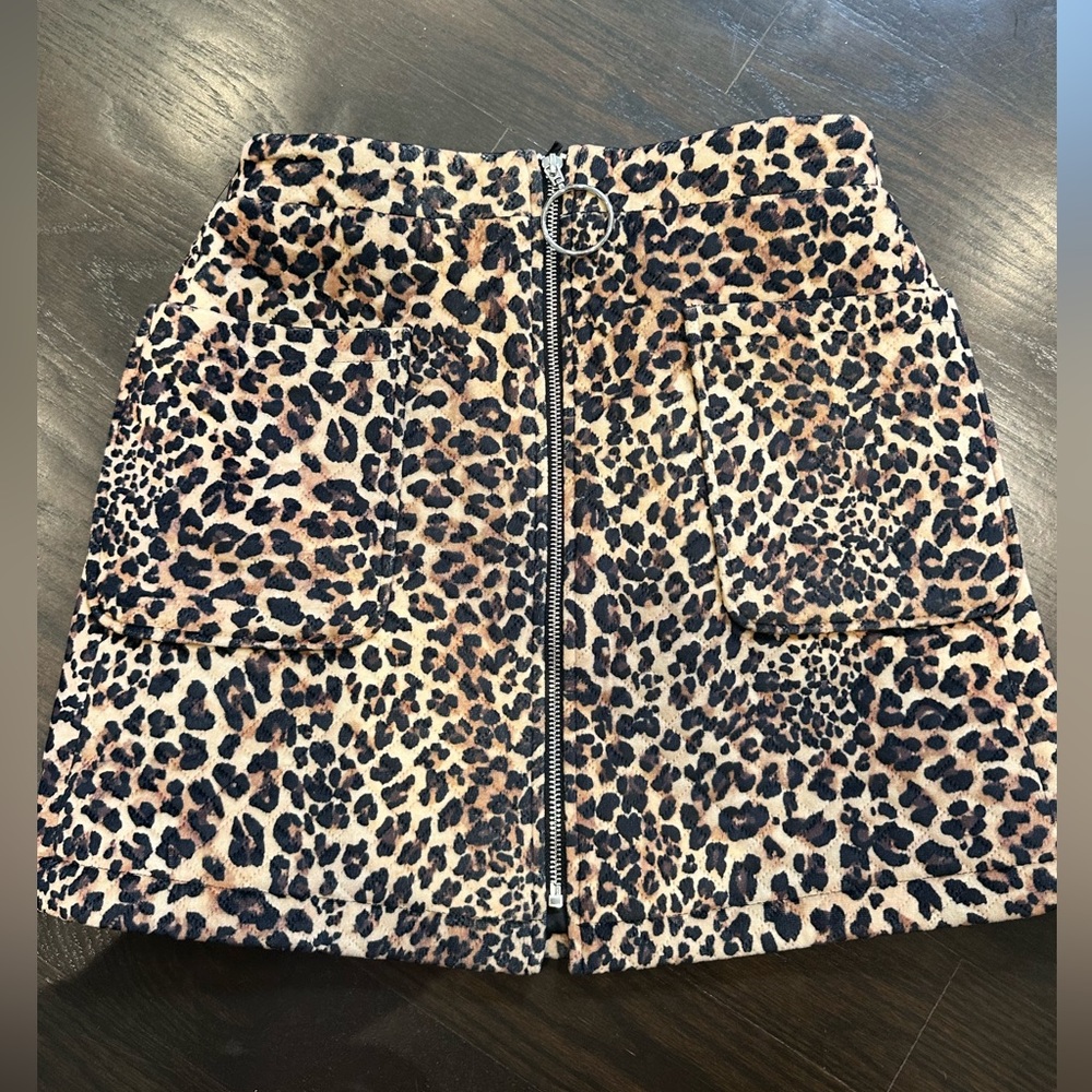 Size Small Molly Bracken Quilted Leopard Skirt